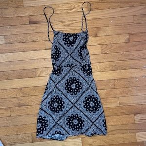 Forever 21 High Neck Lace Up Back Black/White Bandana Pattern Mini Dress
